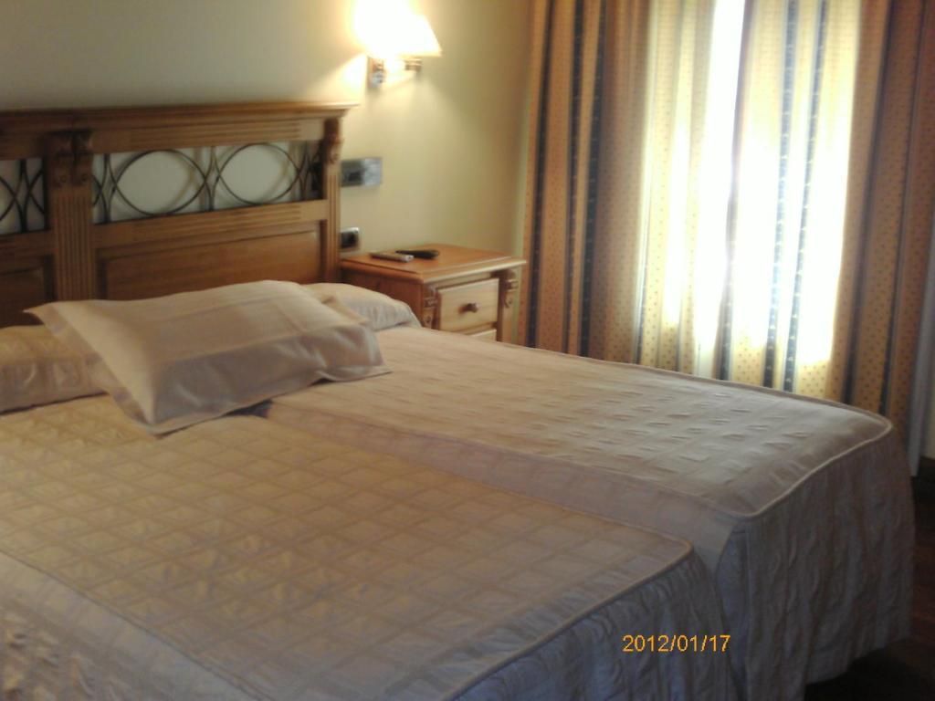 Hostal Casa Rómulo Duruelo de la Sierra Habitación foto